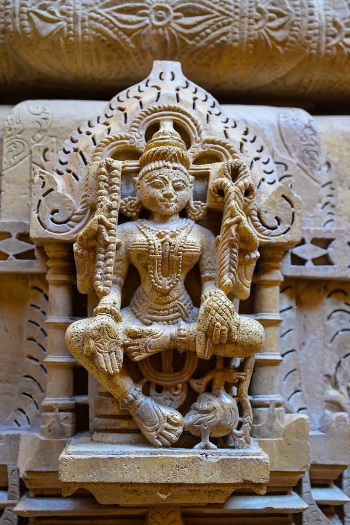 Divinité, temple Jain, Jaisalmer, Inde