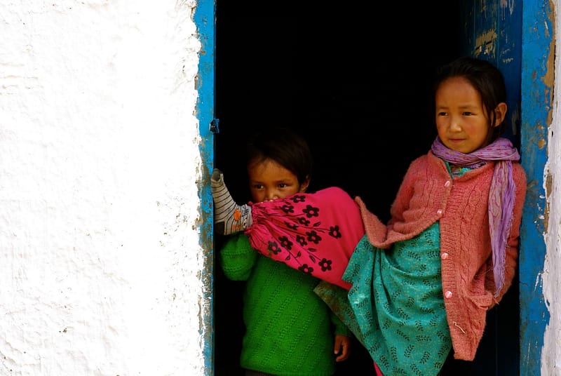 Frère et soeur, village de Hikkim - Spiti, Inde du Nord